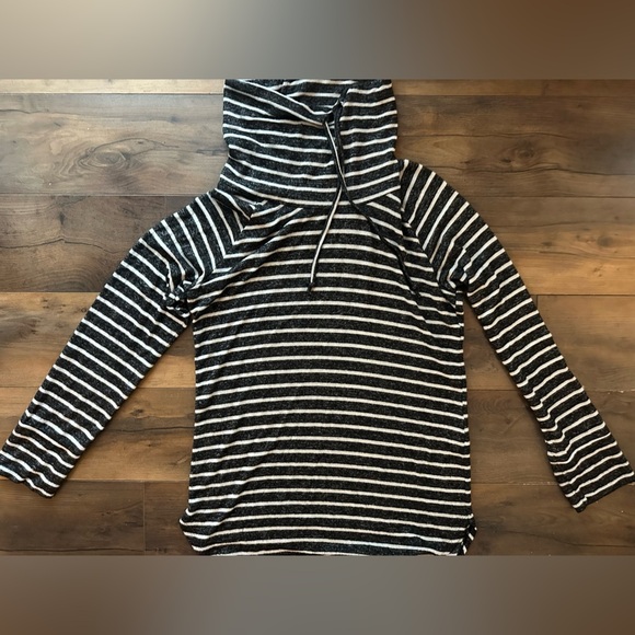 🖤 Mix by 41 Hawthorn Striped Knit Hoodie Tunic | Size M - Picture 2 of 7